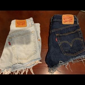 Levi’s 501 shorts size 24.